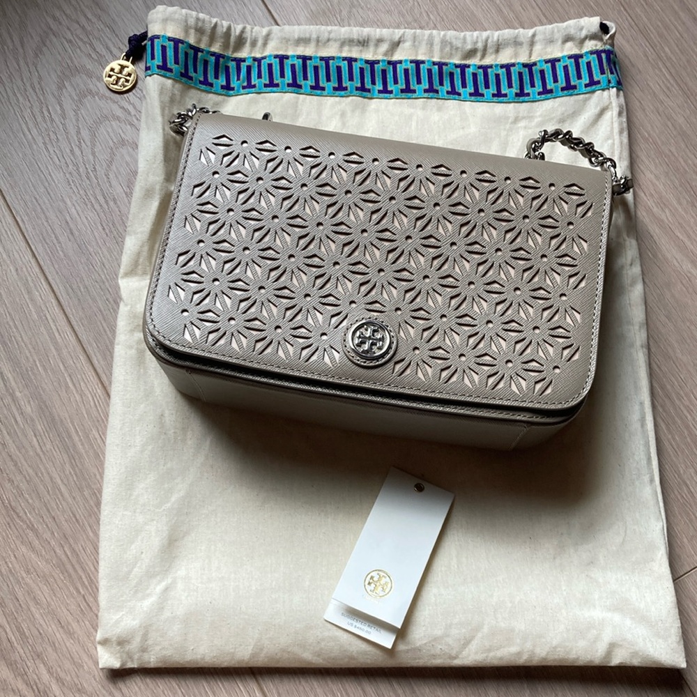 **Tory Burch Leather Lattice-patterned purse with tag & dust bag ** Like NEW
